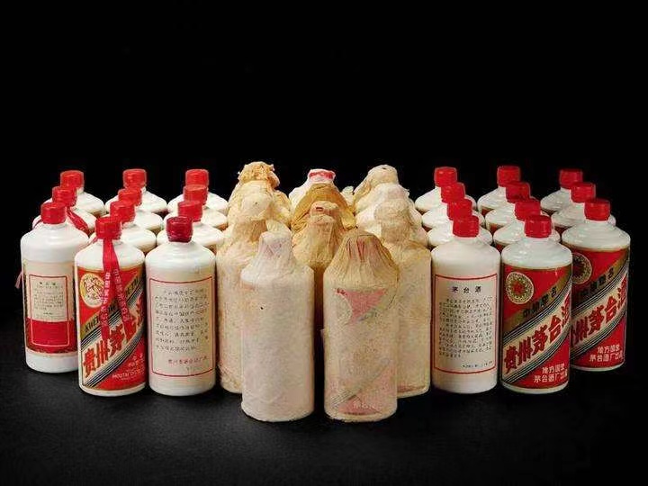 天津老酒回收上门哪里回收(附近上门回收茅台酒）?